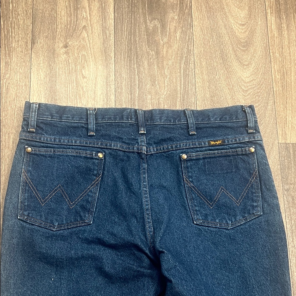Wrangler Jeans - Picture 3 of 5